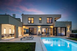 villa contract services